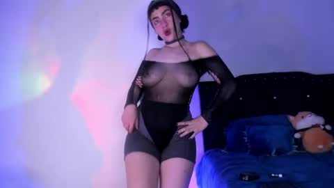 Snapshot of kitty__chs chatting on April 2026 12:19:01 AM kitty__chs online show from April 2026 12:19:01 AM