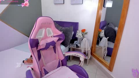 Snapshot of kitty_cayo chatting on December 2024 06:19:01 AM Kitty Kayo online show from December 2024 06:19:01 AM