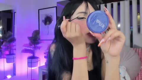 kitty online show from October 2025 09:46:01 PM