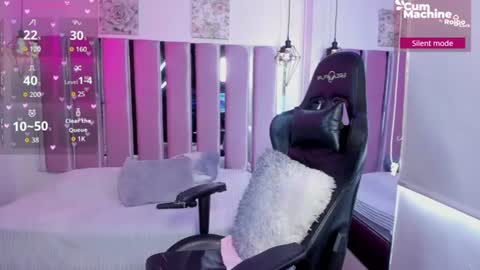 Kitty  online show from June 2026 07:23:02 PM