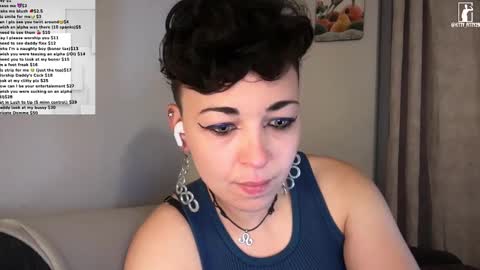 kitty_fitty29 online show from February 2026 05:44:01 AM