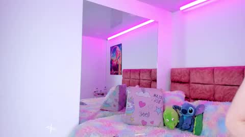 Kitty online show from October 2025 01:24:01 AM