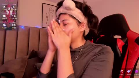 Camila online show from March 2025 02:39:01 AM