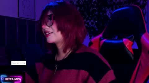 Snapshot of kitty_gang chatting on December 2025 01:36:01 AM Camila online show from December 2025 01:36:01 AM