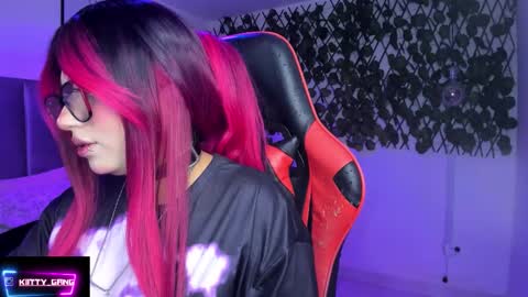 Snapshot of kitty_gang chatting on February 2026 01:34:01 AM Camila online show from February 2026 01:34:01 AM