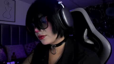 Snapshot of kitty_gang chatting on June 2026 01:50:01 AM Camila online show from June 2026 01:50:01 AM