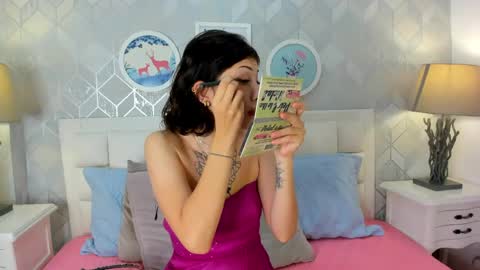 Snapshot of kitty_iris_ chatting on April 2026 11:28:01 AM kitty iris online show from April 2026 11:28:01 AM