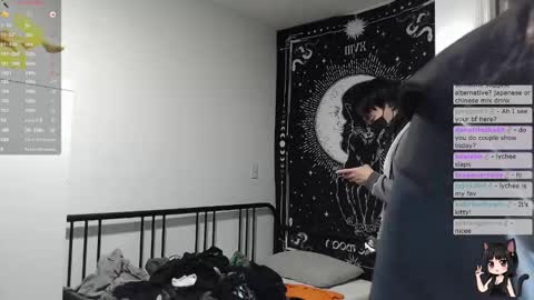 Kitty online show from November 2025 11:16:01 PM