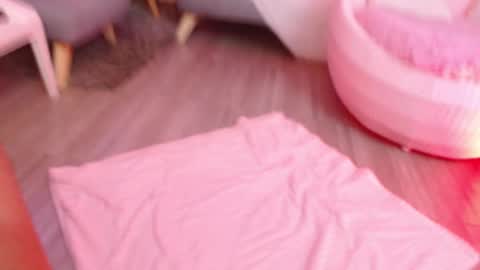 Snapshot of kitty_madness chatting on September 2025 01:15:02 PM KITTY online show from September 2025 01:15:02 PM