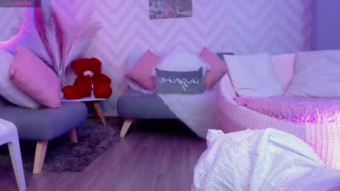 Snapshot of kitty_madness chatting on September 2025 01:27:01 PM KITTY online show from September 2025 01:27:01 PM