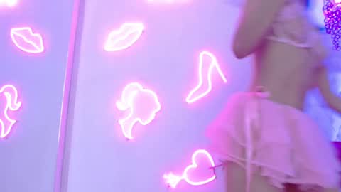 Snapshot of kitty_madness chatting on October 2025 01:29:02 PM KITTY online show from October 2025 01:29:02 PM