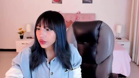 Kitty online show from March 2025 05:07:02 AM