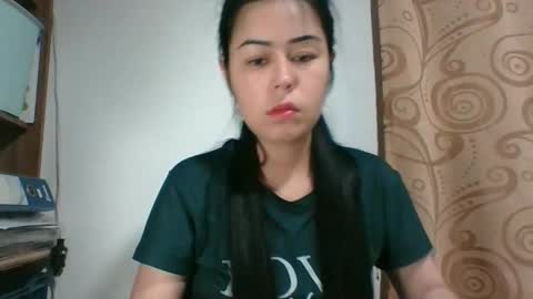 Snapshot of kitty_small69 chatting on March 2026 01:58:01 AM kitty_small69 online show from March 2026 01:58:01 AM