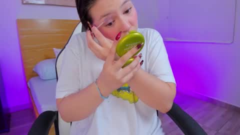 K I T T Y online show from December 2025 12:46:02 PM