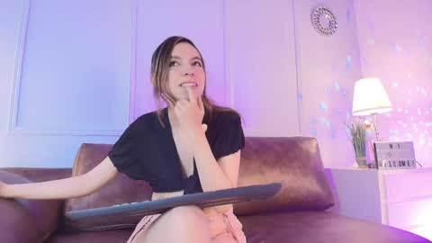 Snapshot of kittybloom_ chatting on April 2026 01:58:02 PM Kitty online show from April 2026 01:58:02 PM