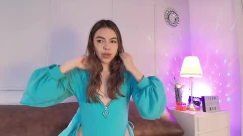 Snapshot of kittybloom_ chatting on May 2026 01:28:01 PM Kitty online show from May 2026 01:28:01 PM