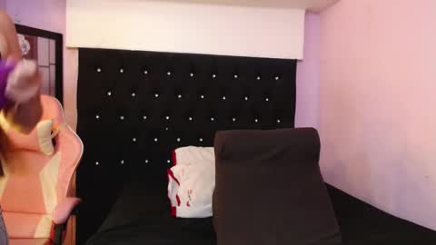 paola online show from October 2025 11:14:01 PM