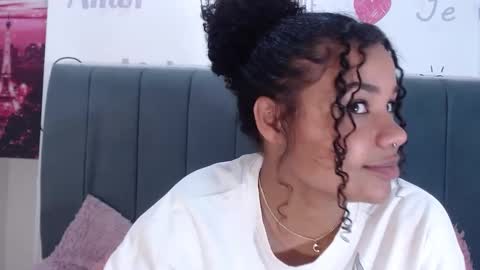 Snapshot of kittybrookex chatting on September 2025 09:19:01 PM Valery online show from September 2025 09:19:01 PM