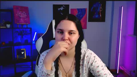 kittykriss_ online show from December 2025 09:42:01 PM