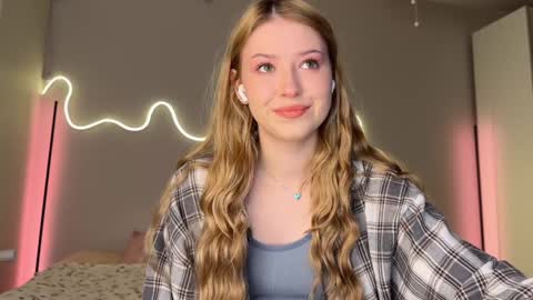 Snapshot of kittyloffe chatting on February 2026 02:53:01 AM Monika online show from February 2026 02:53:01 AM