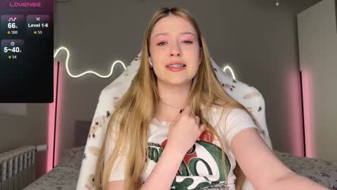 Snapshot of kittyloffe chatting on February 2026 03:15:02 AM Monika online show from February 2026 03:15:02 AM