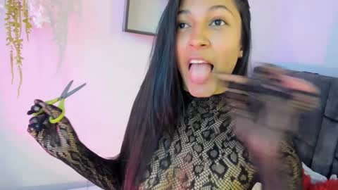 Snapshot of kittymyers chatting on September 2025 07:04:01 PM kitty online show from September 2025 07:04:01 PM