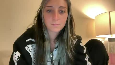 Snapshot of kittypurr79 chatting on December 2024 06:49:02 AM kittypurr79 online show from December 2024 06:49:02 AM