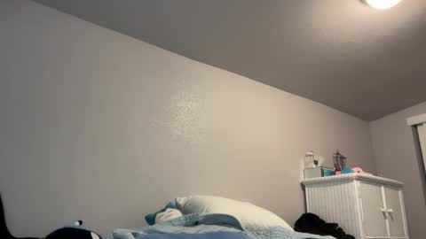 Snapshot of kittypurr79 chatting on October 2025 03:42:01 AM kittypurr79 online show from October 2025 03:42:01 AM