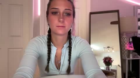 Snapshot of kittypurr79 chatting on November 2025 05:07:02 AM kittypurr79 online show from November 2025 05:07:02 AM