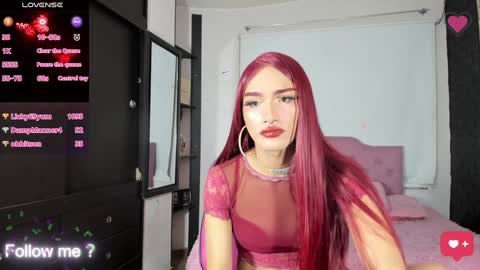 Snapshot of kittyqueen01 chatting on December 2024 09:02:01 AM Tatiana Guerrero online show from December 2024 09:02:01 AM