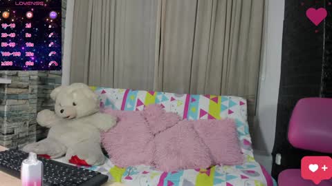 Snapshot of kittyqueen01 chatting on January 2025 03:23:02 AM Tatiana Guerrero online show from January 2025 03:23:02 AM