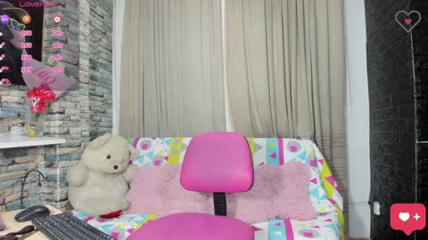 Snapshot of kittyqueen01 chatting on January 2025 03:04:02 AM Tatiana Guerrero online show from January 2025 03:04:02 AM