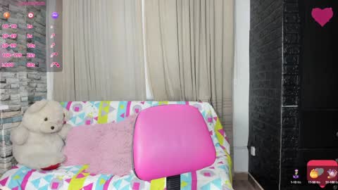 Snapshot of kittyqueen01 chatting on January 2025 06:11:01 AM Tatiana Guerrero online show from January 2025 06:11:01 AM