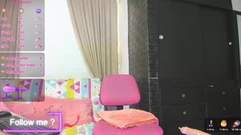 Snapshot of kittyqueen01 chatting on February 2025 04:12:02 PM Tatiana Guerrero online show from February 2025 04:12:02 PM