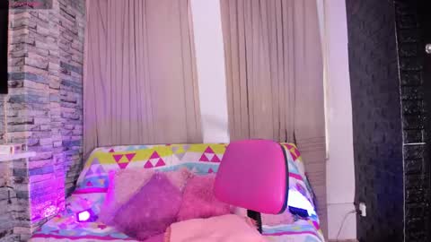 Snapshot of kittyqueen01 chatting on March 2025 10:34:02 PM Tatiana Guerrero online show from March 2025 10:34:02 PM