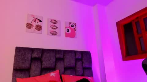 Snapshot of kittystar18 chatting on April 2026 06:30:02 PM kitty online show from April 2026 06:30:02 PM