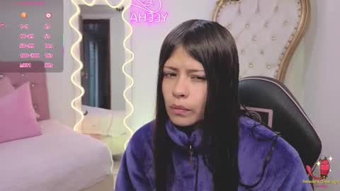 Kitty  online show from November 2025 11:42:01 AM