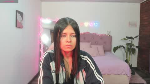 Kitty  online show from December 2024 11:09:02 AM