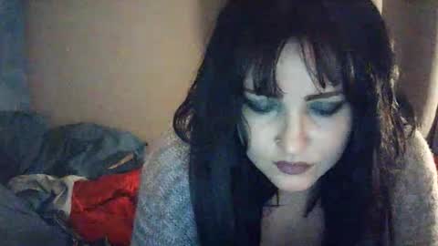 Snapshot of kittytats21 chatting on April 2026 11:07:01 PM SummerT online show from April 2026 11:07:01 PM