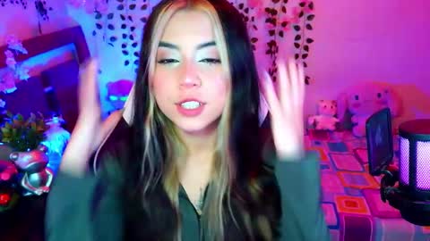 Kittyuwu  online show from February 2026 08:49:02 PM