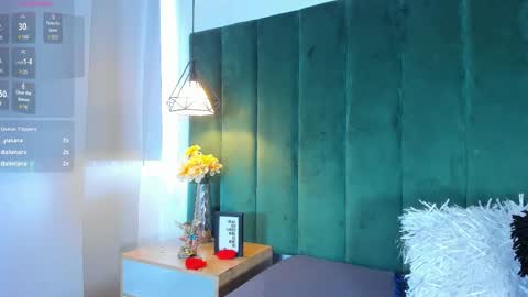 K I T T Y Y  online show from September 2025 06:07:01 PM