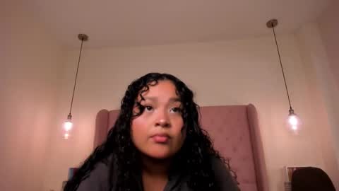 Kitty Hill online show from November 2025 04:55:01 AM