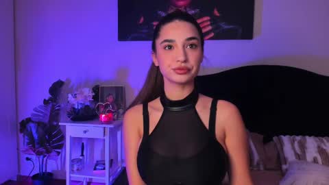 Erika online show from February 2025 05:01:02 PM