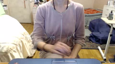 KiuminBerry online show from November 2025 11:54:01 AM