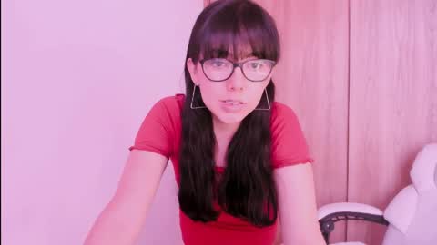 Snapshot of kiwi____ chatting on April 2026 07:29:01 PM Little piece of fruit online show from April 2026 07:29:01 PM