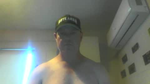 kiwiguy19773 online show from December 2024 06:21:02 AM