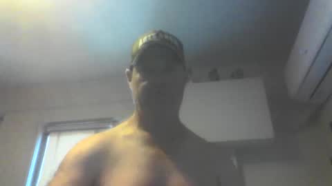 kiwiguy19773 online show from January 2026 11:19:01 PM