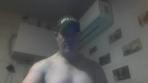 kiwiguy19773 online show from June 2026 07:10:01 AM
