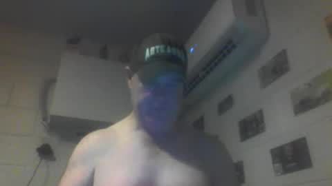 kiwiguy19773 online show from June 2026 07:14:02 AM