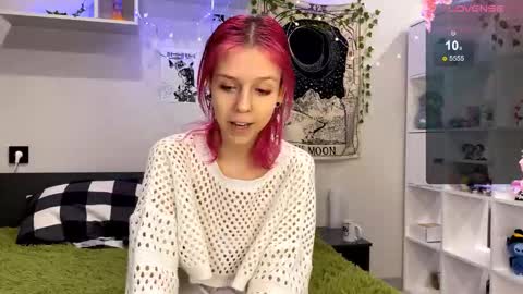 Luna online show from February 2026 07:45:01 PM